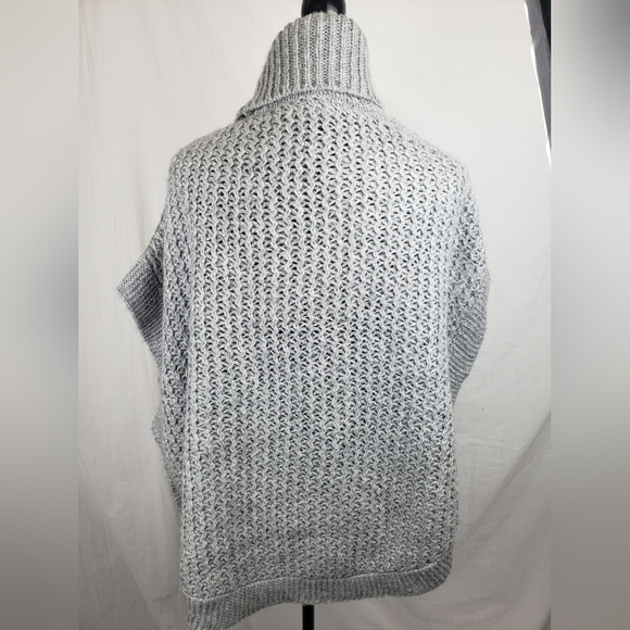 Lauren Conrad Gray Sweater Poncho One Size Fits Most - Picture 3 of 7